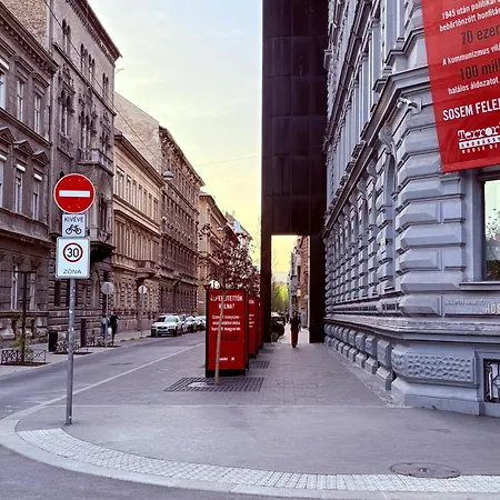 Deep Hostal Budapest
